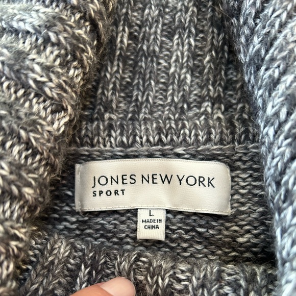 🌟Host Pick🌟 Jones New York Sport Women’s Sweater - Picture 2 of 16